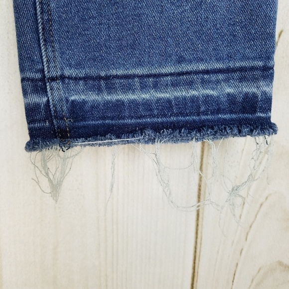 Max Studio High Mom Waist Skinny Crop Jeans - Picture 8 of 11